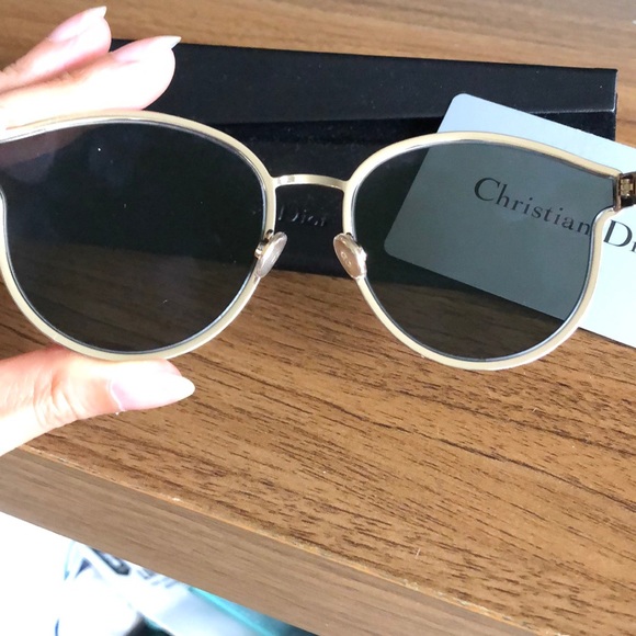 NWT Dior Sunglasses - Picture 4 of 5
